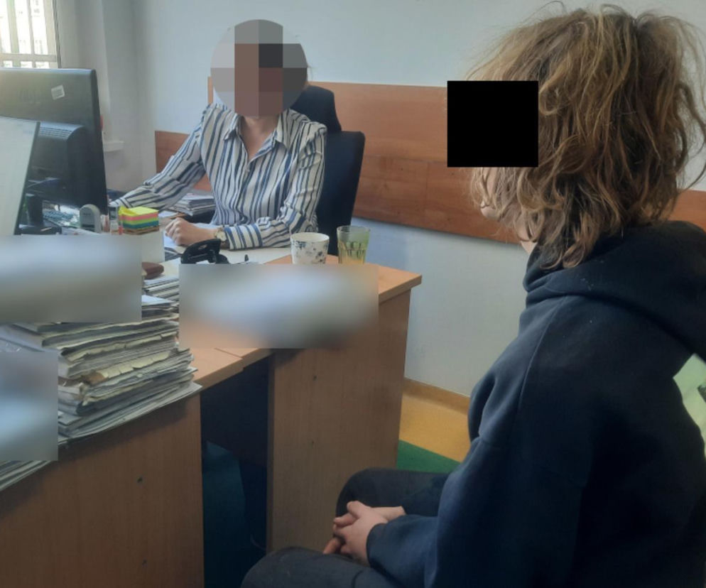 20-latek próbował włamać się do mieszkania w biały dzień. Wpadł przez jedno zgłoszenie