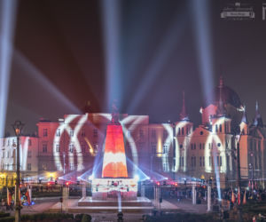 Pokaz laserów na placu Wolności