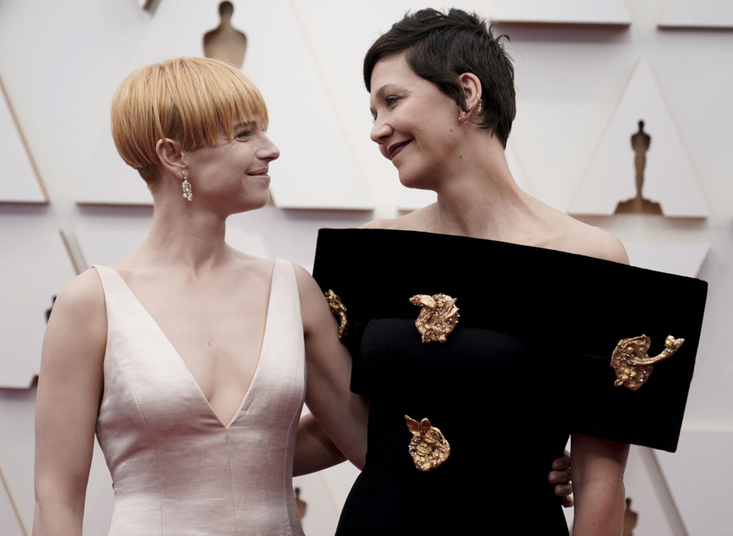 Oscary 2022. Jessie Buckley i Maggie Gyllenhaal