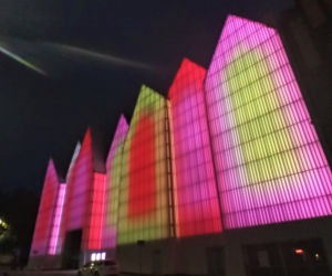 Pokaz iluminacji Filharmonii w Szczecinie z okazji Święta Muzyki
