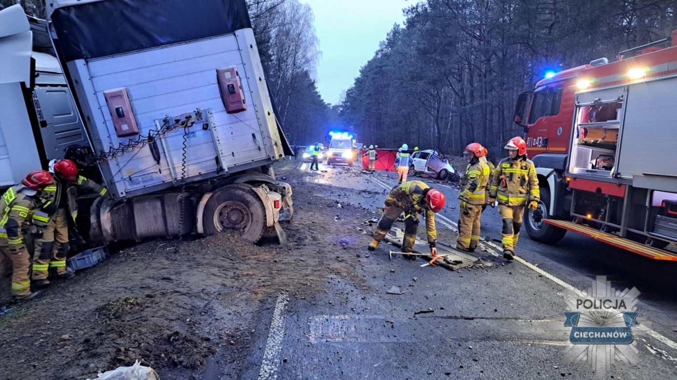 Wjechał prosto pod pędzącego tira. Kierowca nie miał najmniejszych szans