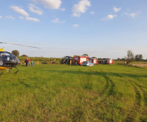Troszyn Polski. Ciągnik przygniótł go w rowie pełnym wody! NIE ŻYJE 34-latek [ZDJĘCIA]