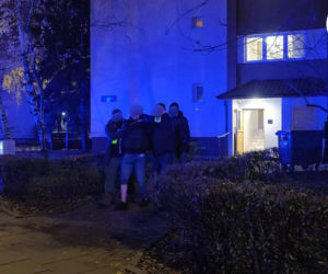 Groził skokiem z balkonu na Ochocie. Szybka akcja służb ratunkowych