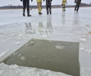 Wycinanie przerębli na zalewie siedleckim 2026