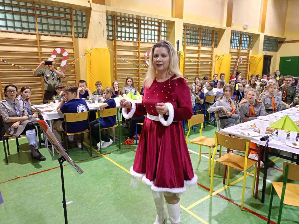 W zlocie bożonarodzeniowym Hufca ZHP Podlasie  w Siedlcach uczestniczyło w 2023 roku ok. 180 osób