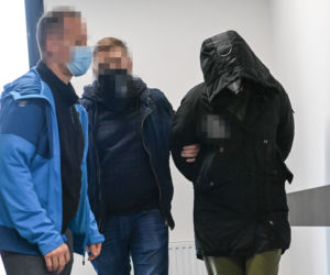 Przewoziła 42 nielegalnych imigrantów. Trafiła przed sąd w Toruniu