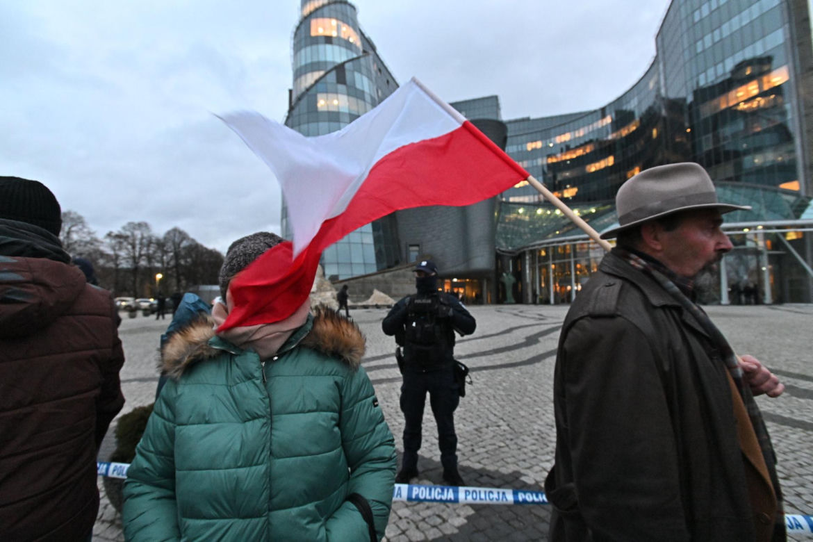 Tak protestują pod TVP 