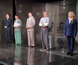 Plagi tematem spektaklu w kieleckim teatrze. Znów reżyseruje twórczyni z Islandii