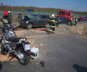 ZIELONKA: Trzej MOTOCYKLIŚCI ZGINĘLI w zderzeniu z terenową HONDĄ