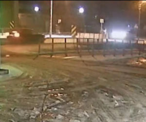 Pijany jak bela potrącił pieszą i uciekł. 18-latka w szpitalu