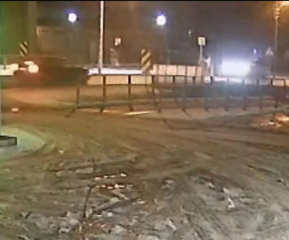 Pijany jak bela potrącił pieszą i uciekł. 18-latka w szpitalu