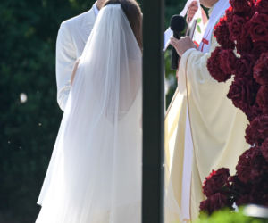 Daria Syta i Igor Grobelny wzięli dziś ślub. Suknia panny młodej wyglądała pięknie!