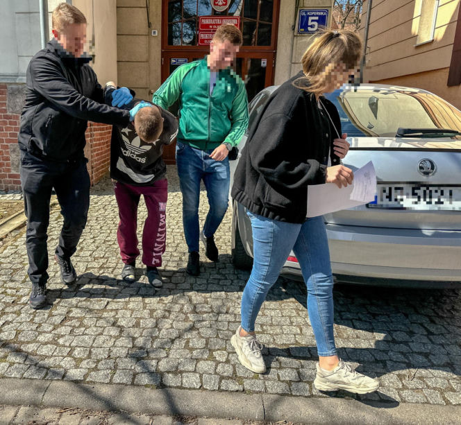 Prawomocny wyrok za zabójstwo ojca. Motywem miały być krzywdy z dzieciństwa