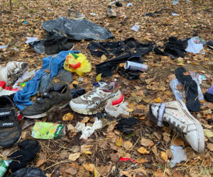 Szymki. Opuszczone przez migrantów koczowisko