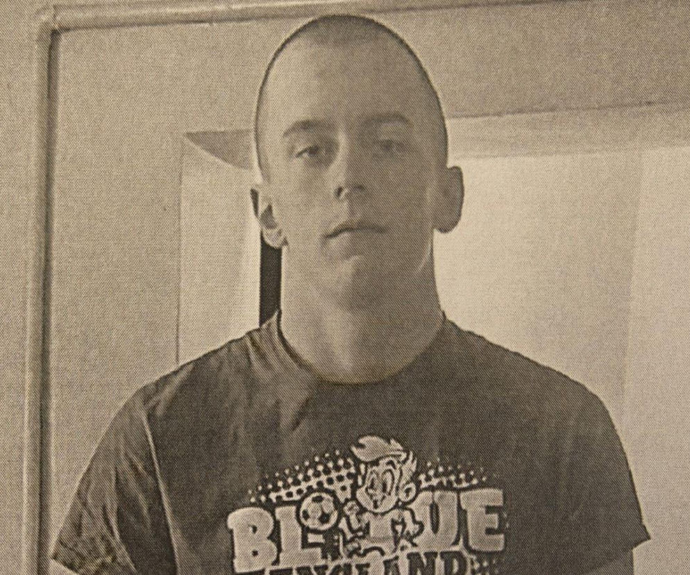 Zaginął 15-latek z Leszna. Był ubrany na czarno, w kurtkę z napisem Bycza Armia