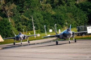 Pięć F-35A wylądowało w Łasku. Polska ma już osiem „Husarzy”