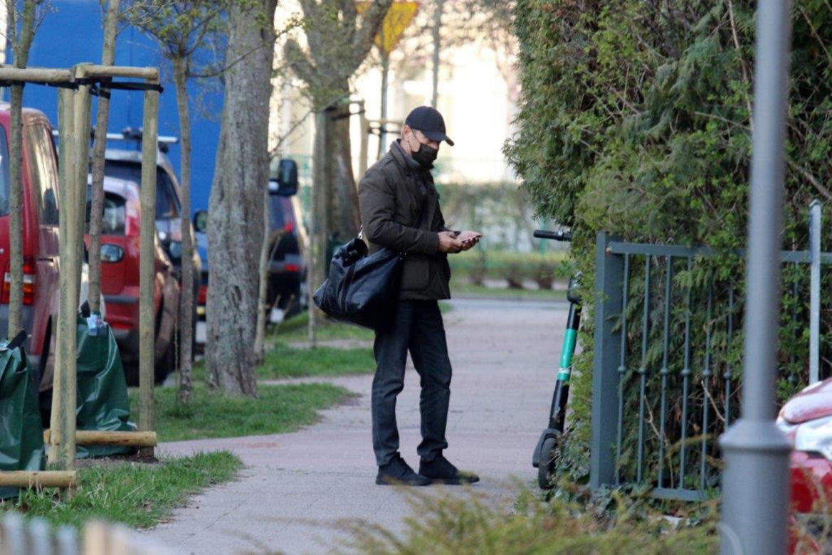 Donald Tusk z torbą listonosza powrócił do Sopotu