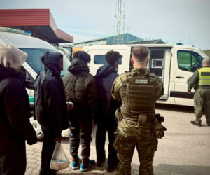 Uchodźcy z Somalii próbowali dostać się do Niemiec. Wpadli w ręce pograniczników