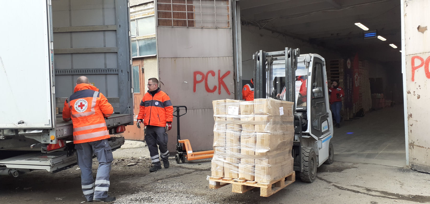 Niemiecka pomoc dla Ukraińców dotarła do Lublina [GALERIA]