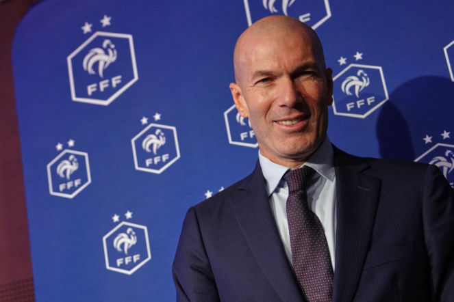 To się narobiło! Słynny Zinedine Zidane trenerem reprezentacji!