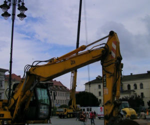 Rozpoczął się długo wyczekiwany remont Starego Rynku w Bydgoszczy [ZDJĘCIA]