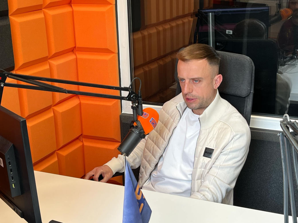Kamil Grosicki w studiu Radia Eska