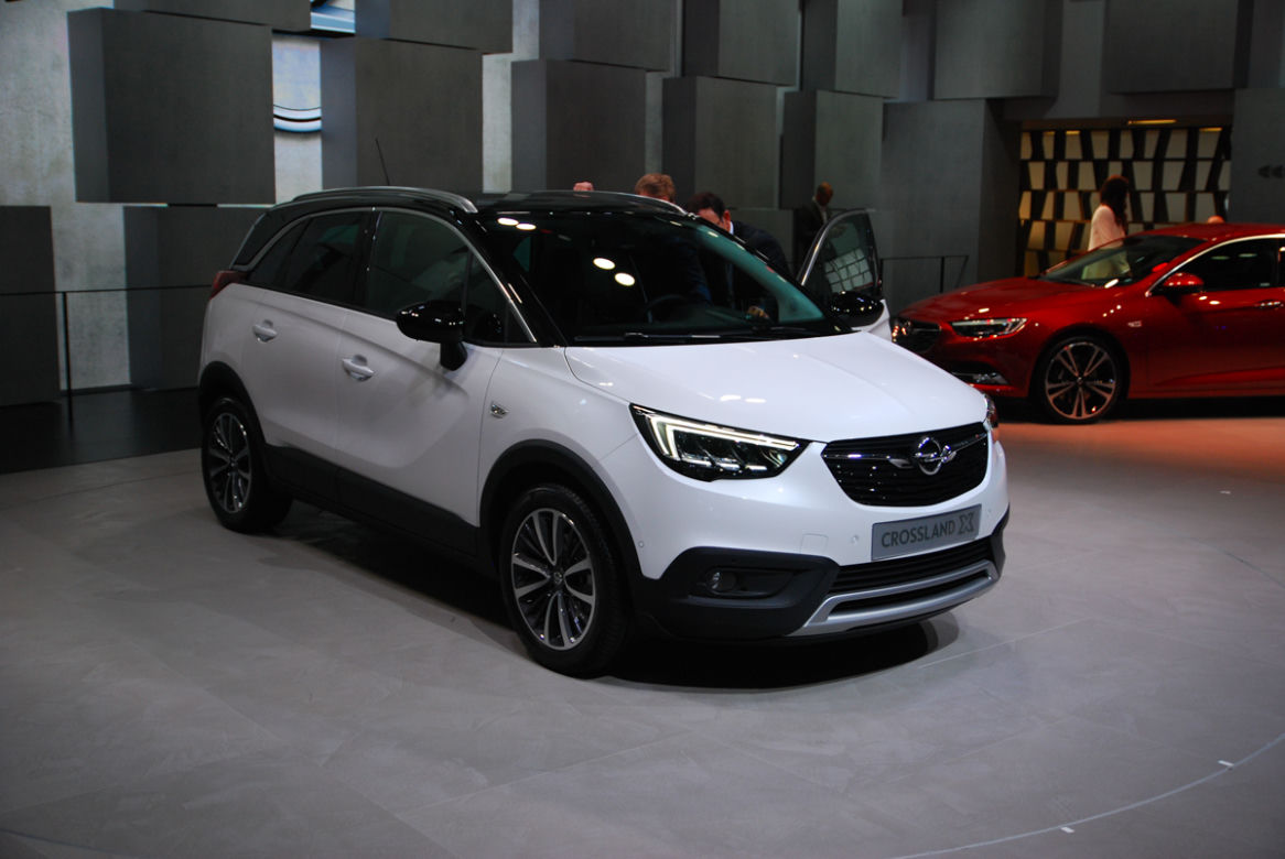 Genewa 2017 - stoisko Opel