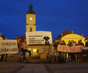 Zakaz edukacji seksualnej. Białostoczanie protestowali na Rynku Kościuszki