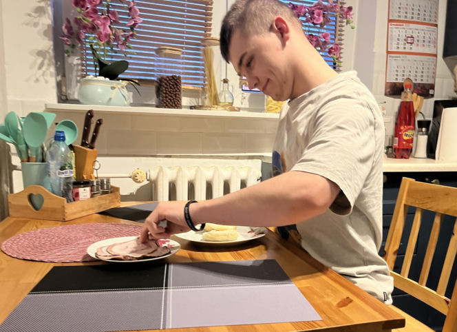 Lekarze nie dawali mu szans. 19-letni Kuba i jego mama pokazują, czym jest prawdziwa walka