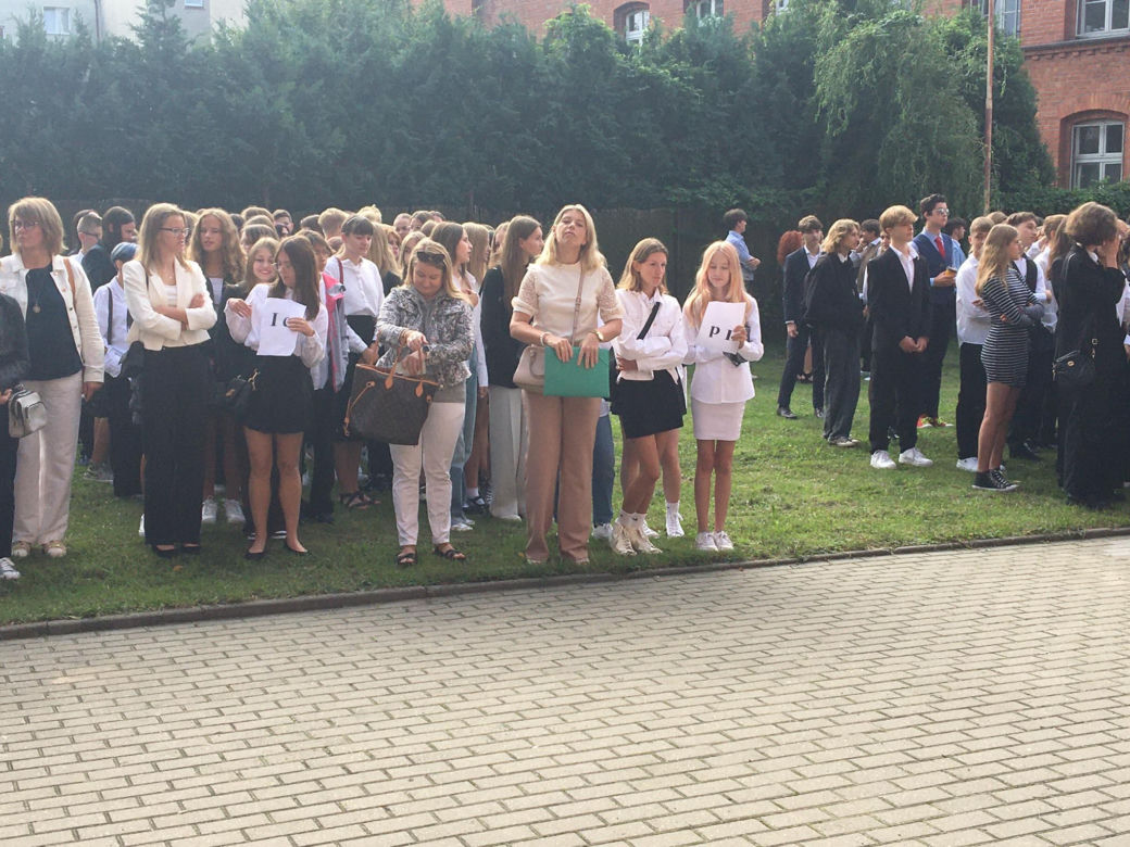Rozpoczęcie roku szkolnego w II LO w Grudziądzu