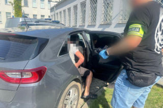 Bili i kopali 29-latka, potem go okradli. Mężczyzna trafił do szpitala, sąd podjął decyzję wobec sprawców