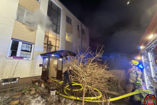 Kolejny tragiczny pożar. Wynieśli ją z mieszkania nieprzytomną. Nie żyje