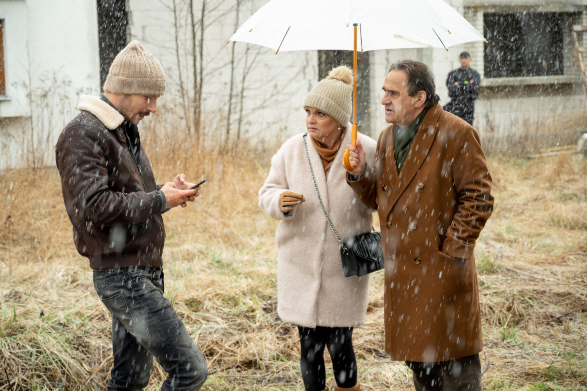 Barwy szczęścia, odc. 2496: Franek (Mateusz Banasiuk), Jerzy (Bronisław Wrocławski), Małgorzata (Adrianna Biedrzyńska)