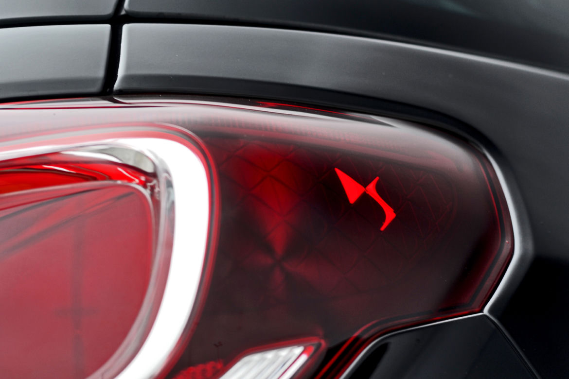 Citroen DS3 Dark Pink 1.6 THP