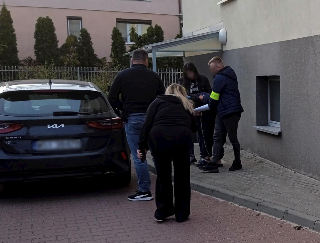 Atak na wójt Starej Kornicy. Mężczyzna usłyszał zarzuty