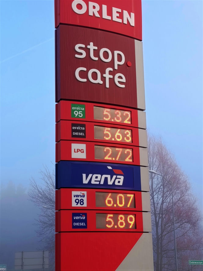 Ceny paliwa w Lubieszynie przy granicy z Niemcami