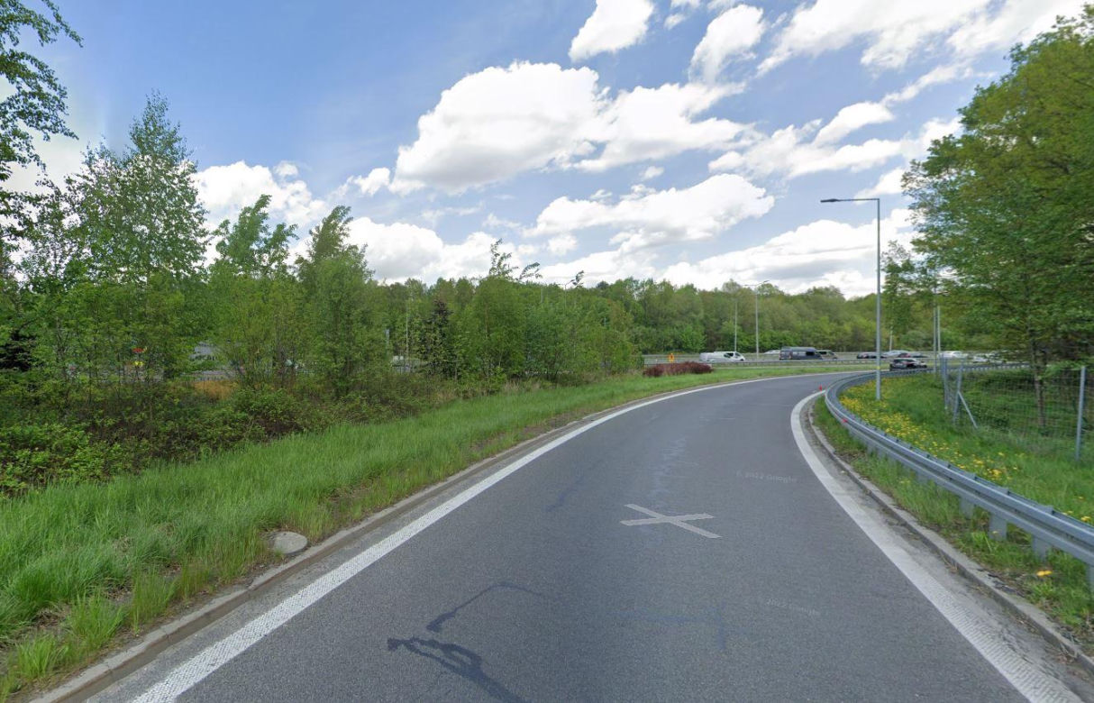 Zakręt mistrzów w Katowicach, zjazd z DK86 na autostradę A4