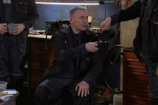 Klan, odcinek 4684: Mariusz odbiera z lotniska Joannę, matkę Kubusia, która chce spotkać się z synem