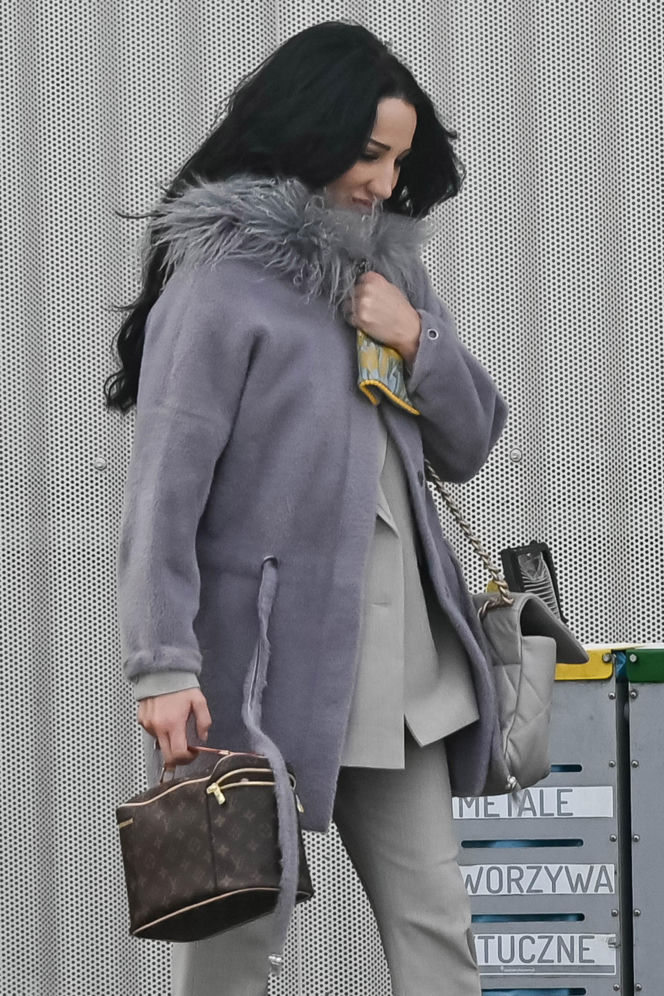 Justyna Steczkowska boso na śniegu