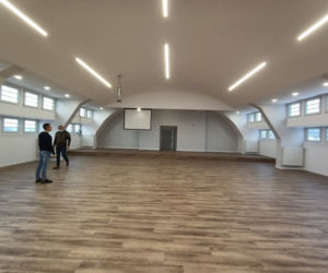 Remont szkolnej auli w Białym Borze