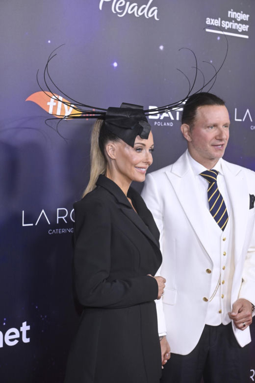 Rutkowski w nowej zaczesce, Rozenek-Majdan z wąsem na głowie i naga Kamińska