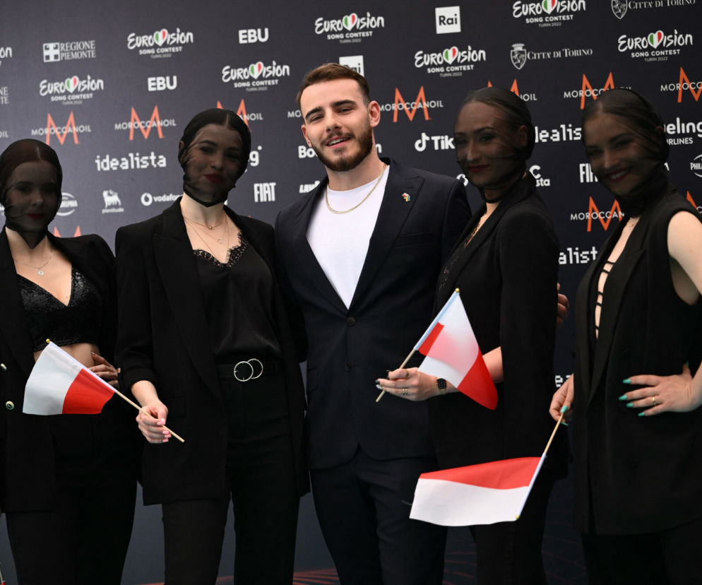 River po polsku - o czym śpiewa Krystian Ochman? [EUROWIZJA 2022]