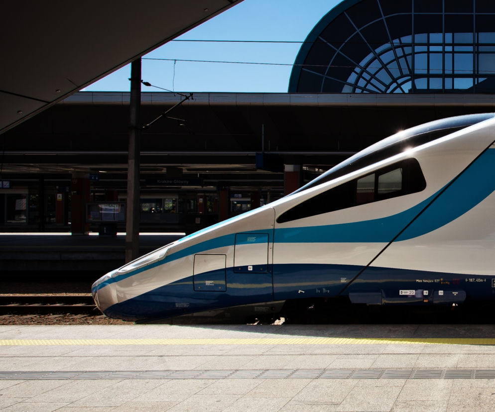 PKP Intercity wznawia połączenia. Gdzie można pojechać pociągiem? [LISTA POŁĄCZEŃ]