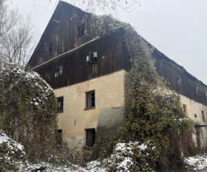 Chciał ukraść miedź, omal nie zginął. Dramat w starym młynie pod Puławami