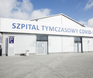 Szpital tymczasowy we Wrocławiu zaczyna przyjmować pierwszych pacjentów