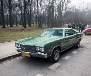 Wietrzenie garaży - wiosenne spotkanie Youngtimer Warsaw