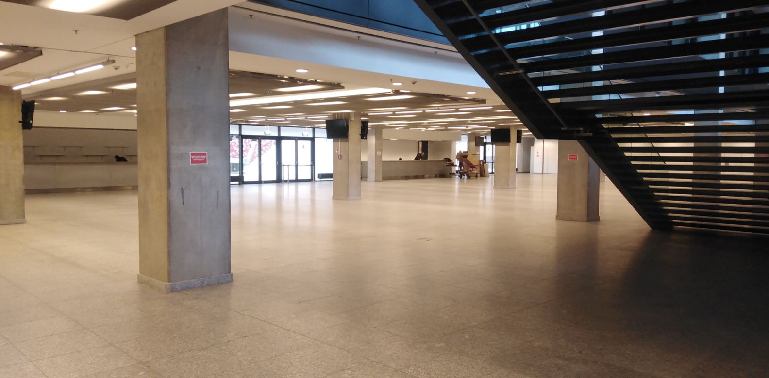 Zamieniają stadiony na szpitale