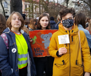 Nowy Sącz: Młodzi mają DOŚĆ i wyszli na ulice. Skierowali żądania do polityków