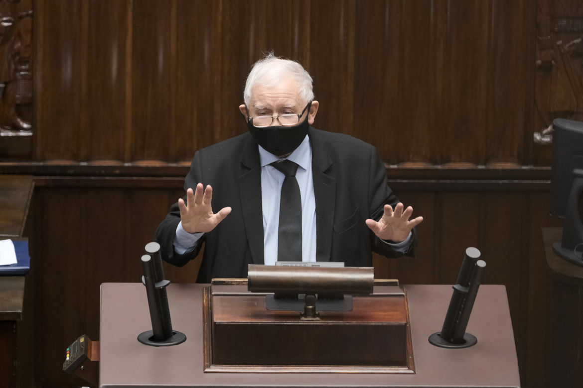 Jarosław Kaczyński jest fanem piłki nożnej?