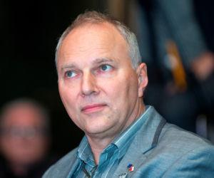 Bracie, to kłamliwy atak na naszą rodzinę!
